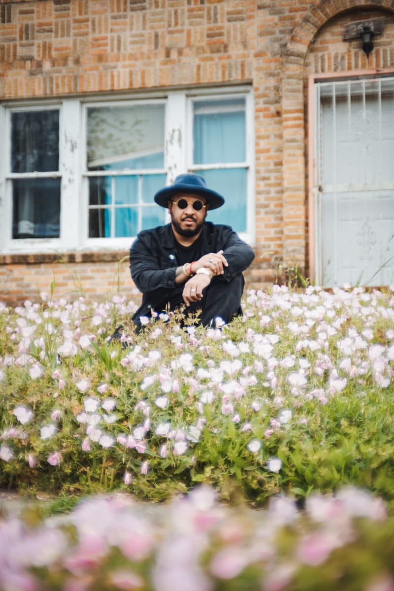 Robert Hodge Gives 12 Tips on How to be an Artist